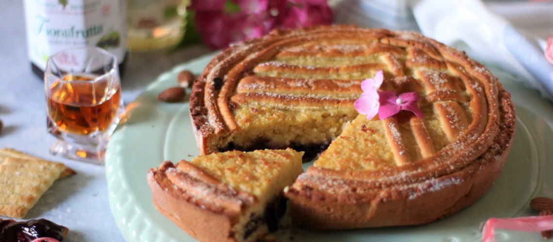 Crostata frangipane allo zibibbo (senza burro e senza zucchero)