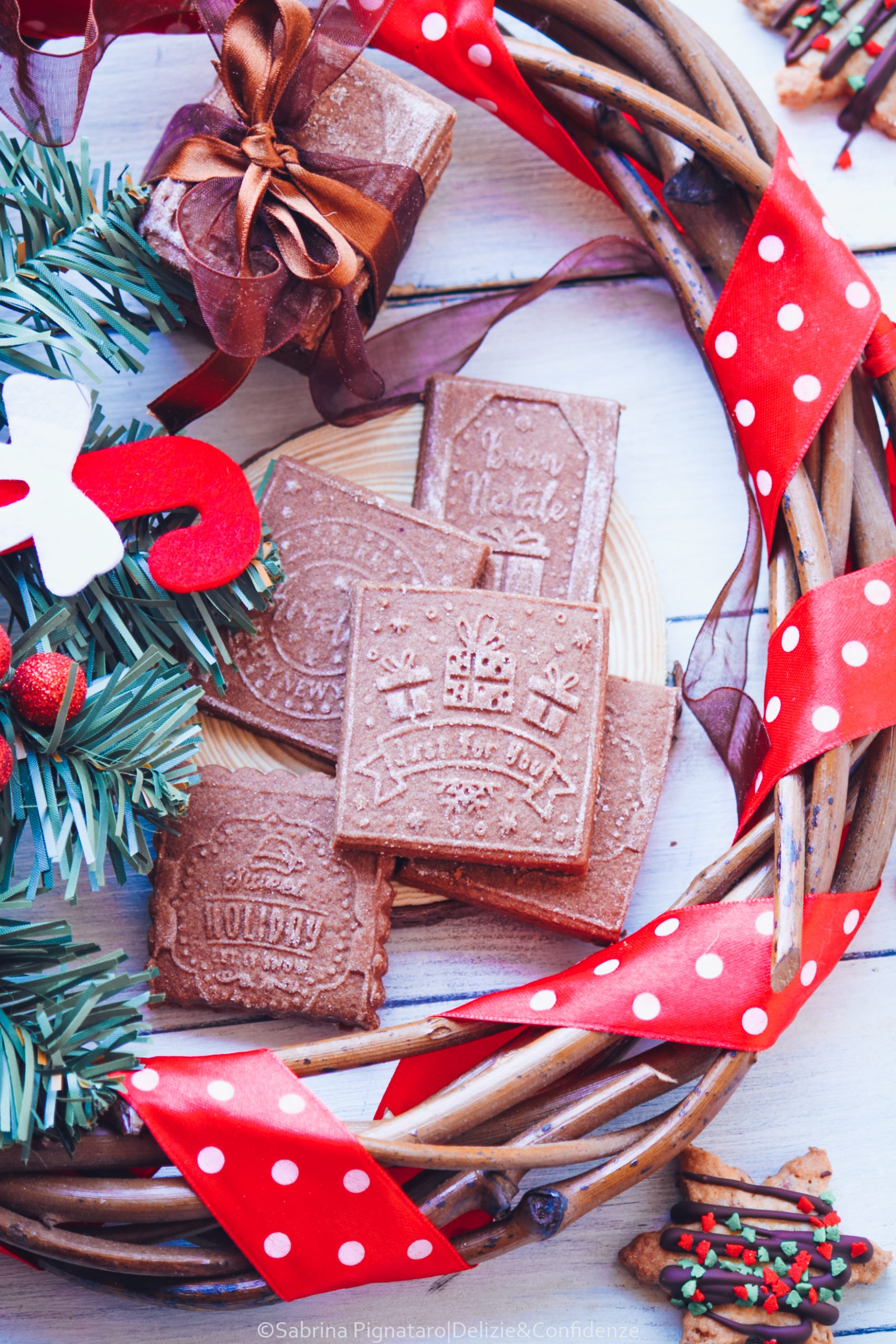 BISCOTTI SPEZIATI di Natale con MATTARELLO DECORATIVO in legno