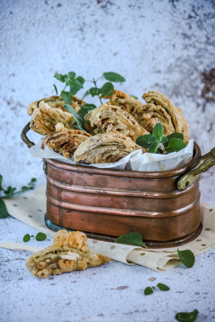 Carciofi fritti dorati